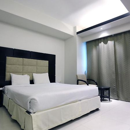 Orchid Business Hotel Chittagong Dış mekan fotoğraf