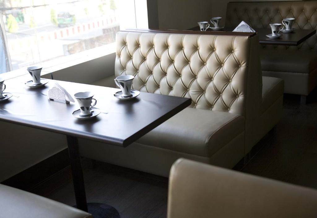 Orchid Business Hotel Chittagong Dış mekan fotoğraf