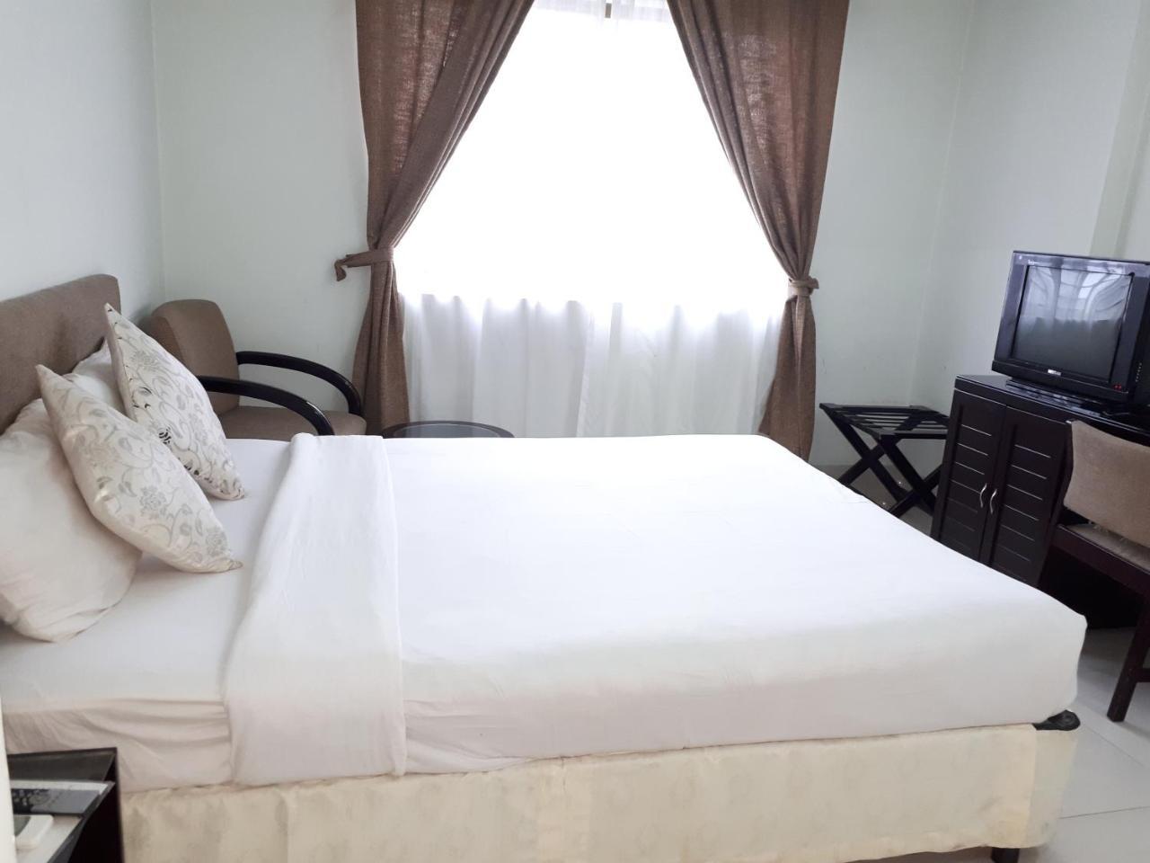 Orchid Business Hotel Chittagong Dış mekan fotoğraf